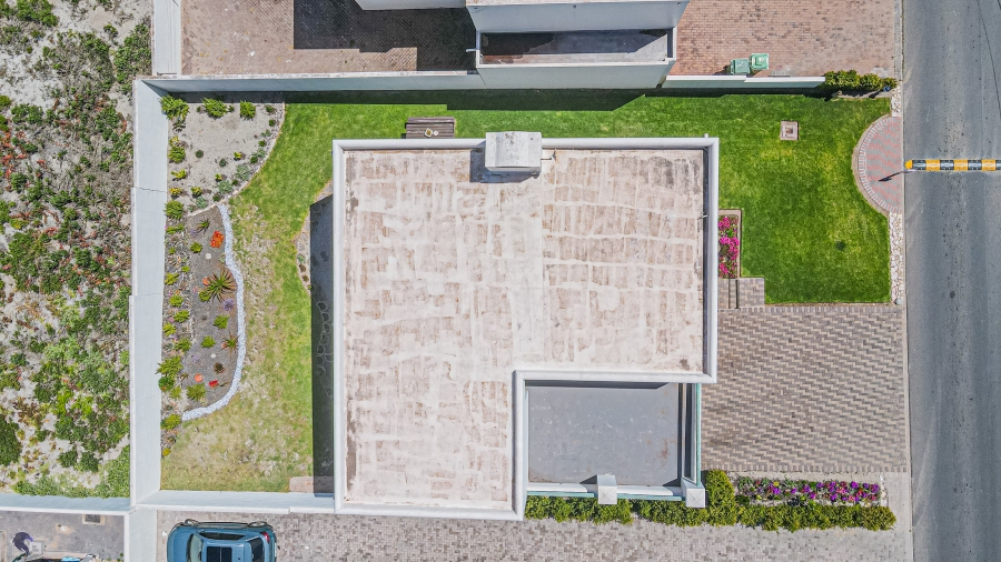 4 Bedroom Property for Sale in Paradise Beach Western Cape